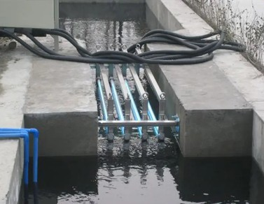 紫外線(xian)消毒器