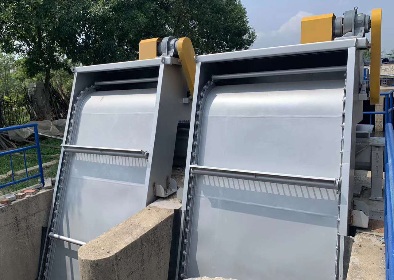 迴轉式雨水格柵除汚機(ji)