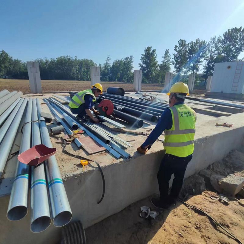 烈日高溫 萬川(chuan)環保員工(gong)奮戰工地(di)保進度(du)